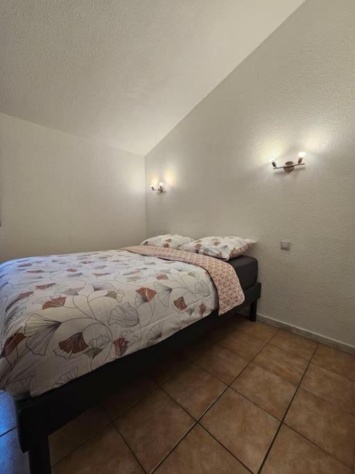 Appartement 50M2 Village Vacances Arlés Exterior foto